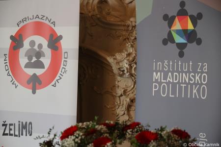 Občina Kamnik prejela certifikat Mladim prijazna občina 2022 – 2026 (1)